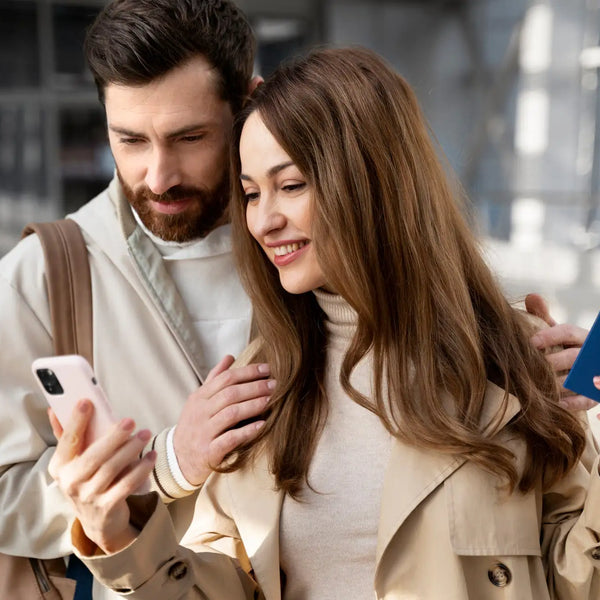 eSIM and international SIM: differences, advantages and which one to choose for your trip