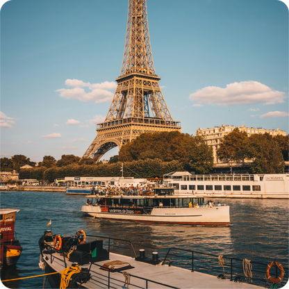 Torre eiffel un lugar al que puedes llegar con tu e Sim